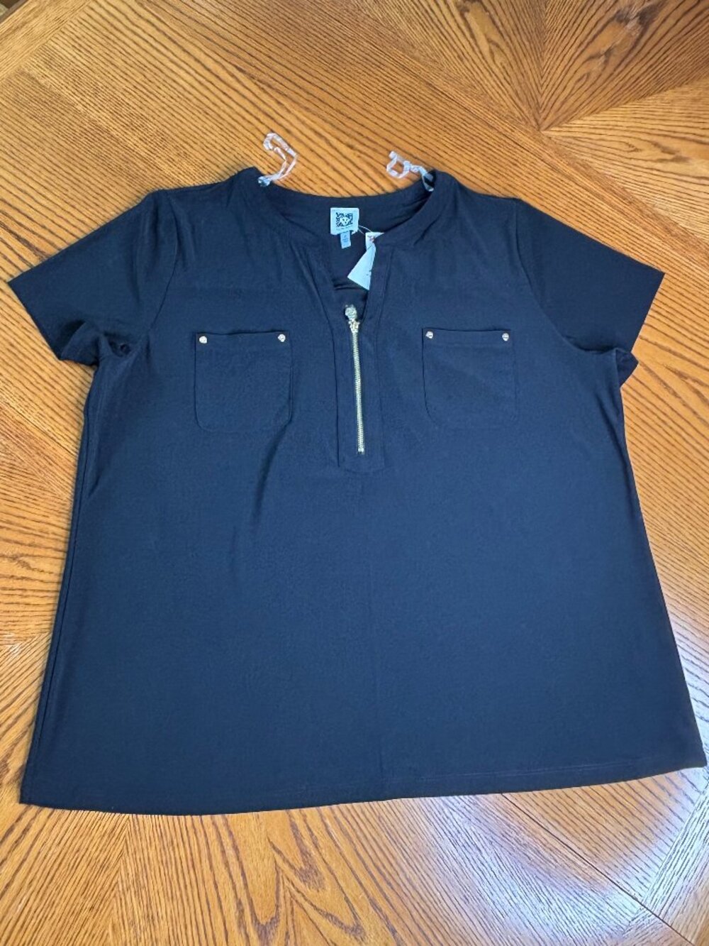 Anne Klein Black Short-Sleeve V-Neck Half Zipper Closure Top/Shirt; Size:  XL